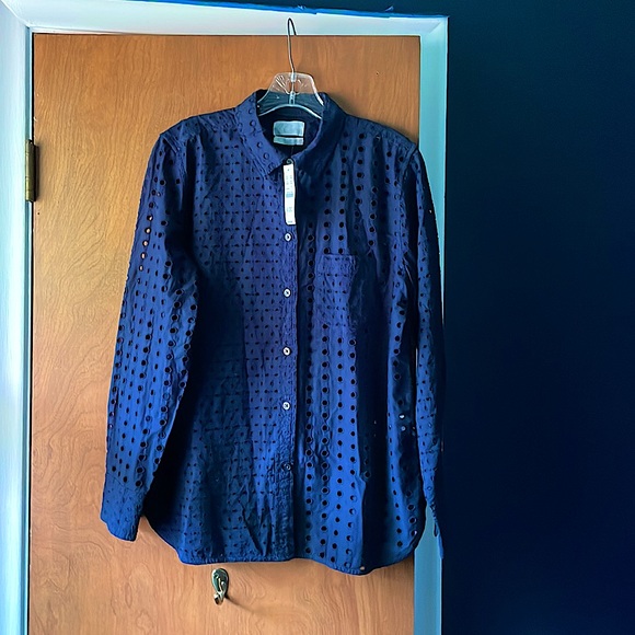 Blue button down shirt. Regular fit, eyelet. Beautiful deep blue color. - Picture 1 of 3